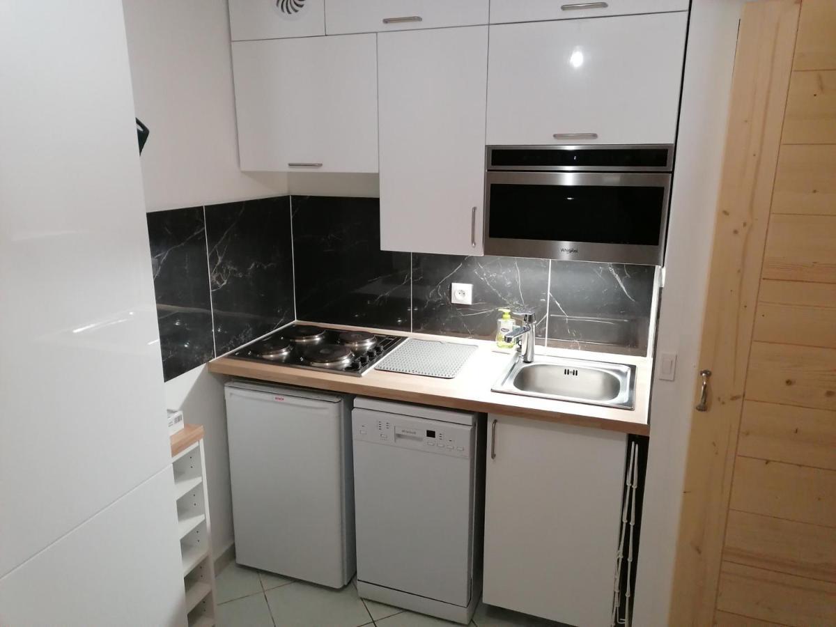 Charmant Studio Avec Terrasse Et Wifi A La Clusaz - Fr-1-459-64 المظهر الخارجي الصورة